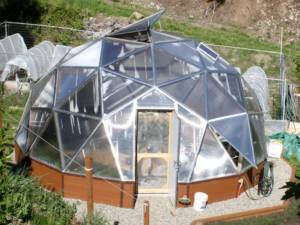 growing dome with venting panels