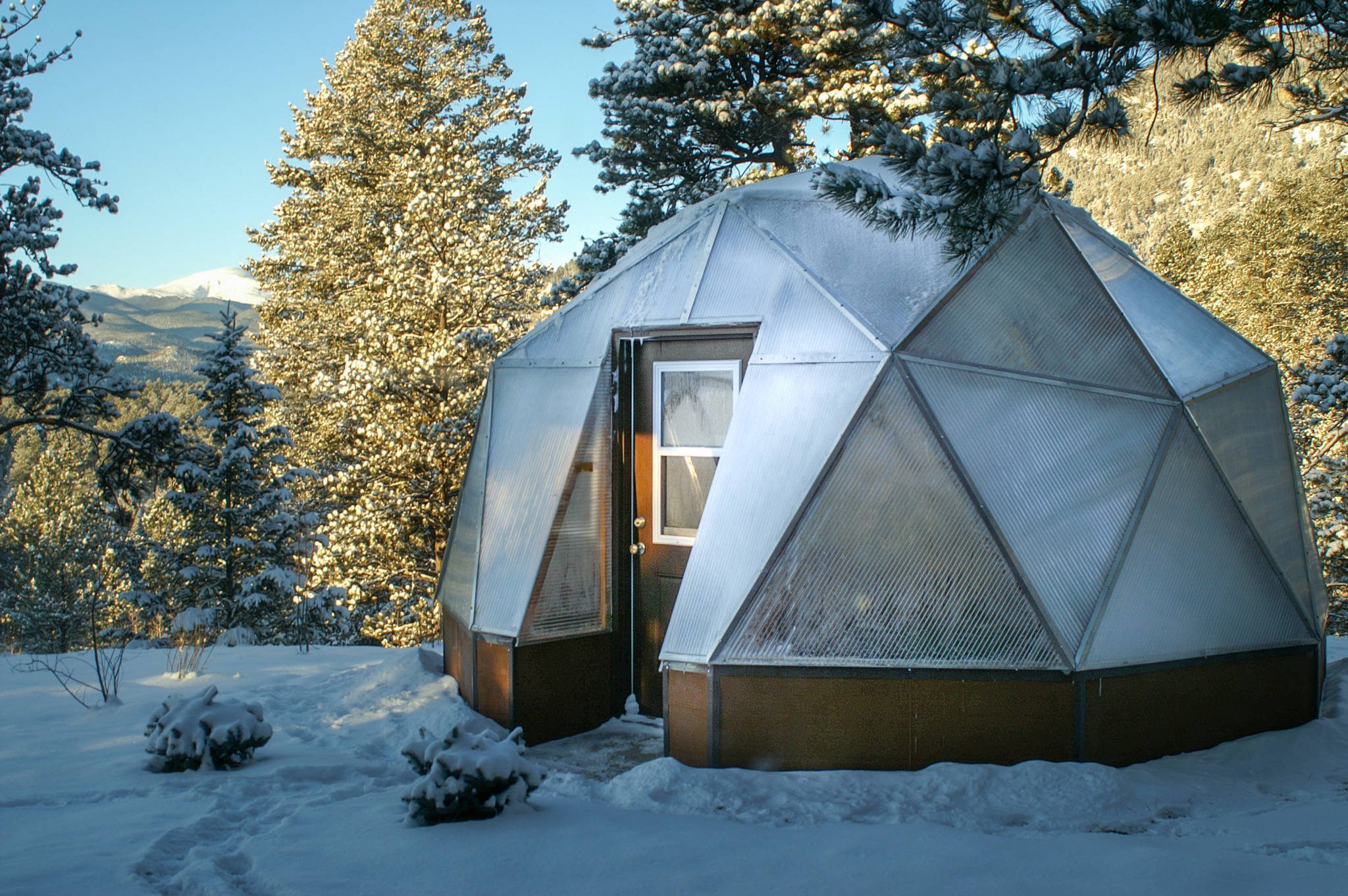 High Altitude Gardening in an 18' Growing Dome Greenhouse