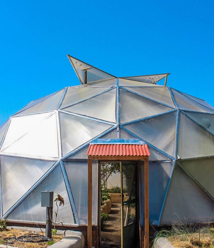 Screen-Shot-2019-05-10-at-2.56.27-PM - Growing Spaces Greenhouses Vents open on Growing Dome Greenhouse