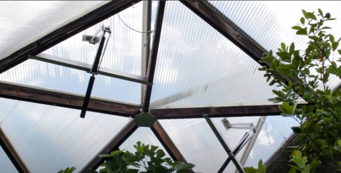winterizing your greenhouse - adjusting ventilation